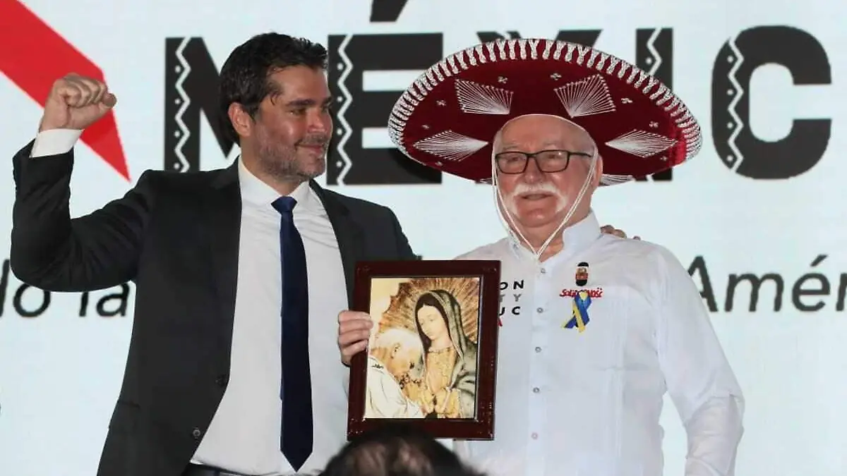 Lech Walesa con Eduardo Verastegui